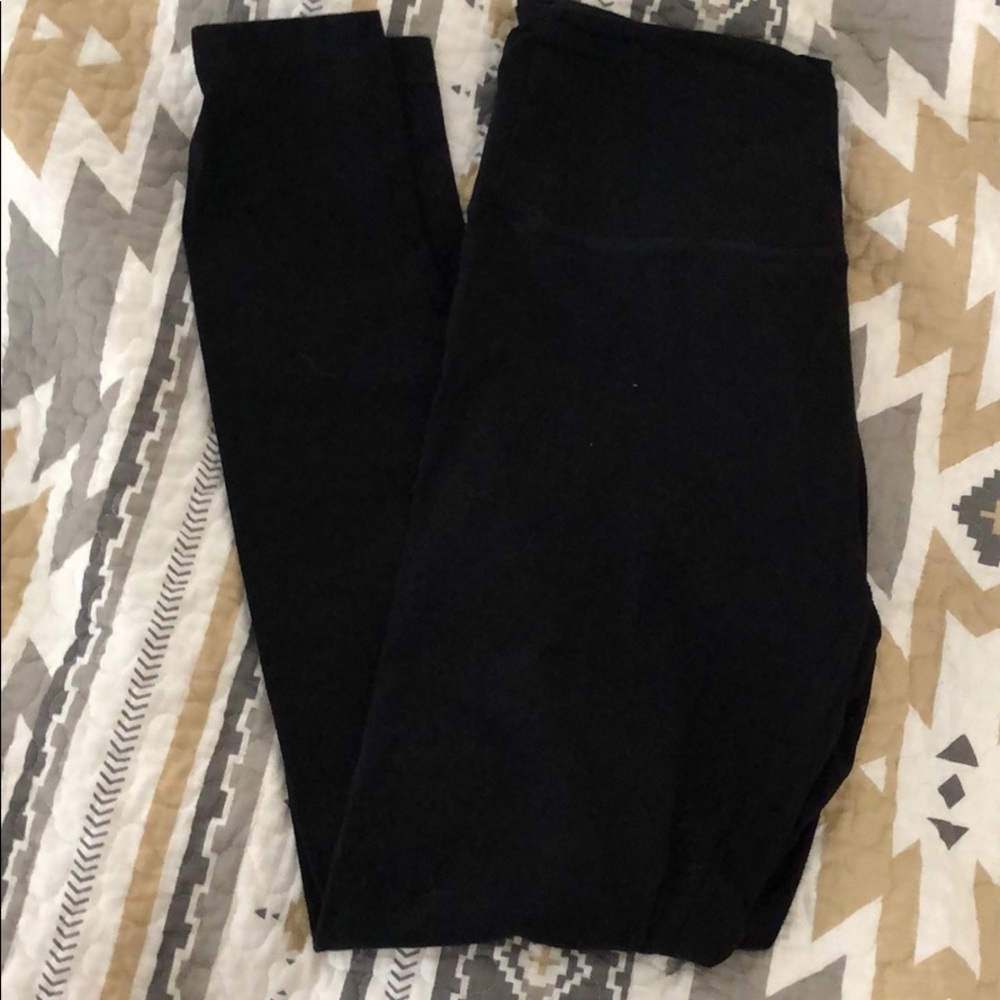 Black ruby ribbon leggings